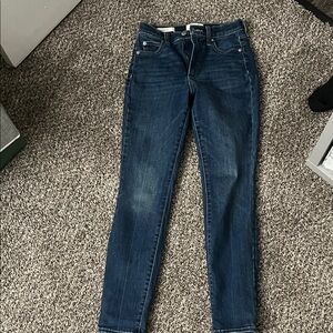 Universal Thread Dark Blue Skinny Jeans